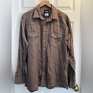 Wrangler western pearl snap shirt